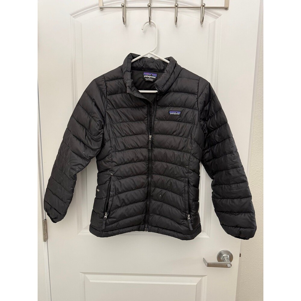 Patagonia boys size XL black puffer jacket